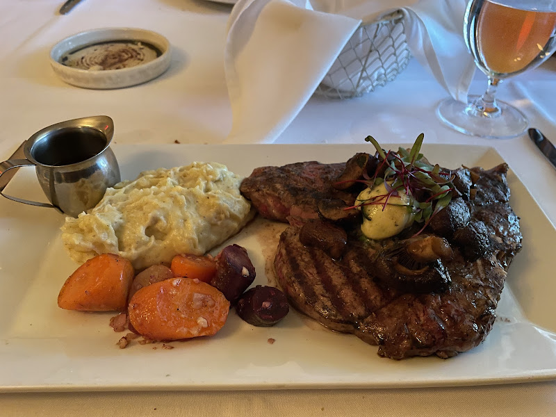 Tupelo Grille photo 4
